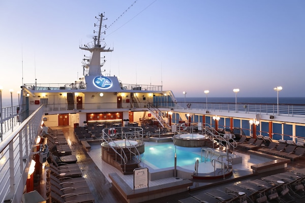Image Azamara 7