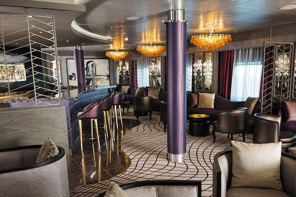 Image Seven Seas Voyager 8
