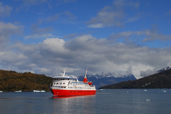 SkorpiosIII_Fjord_Calvo