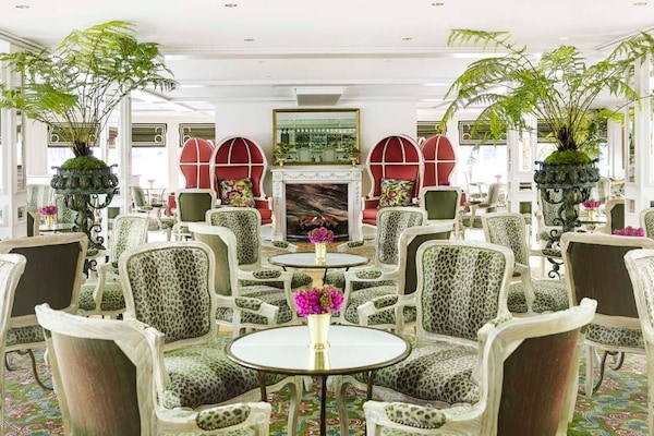 VanGogh Lounge