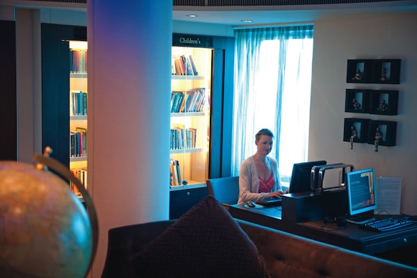 Azura Library1