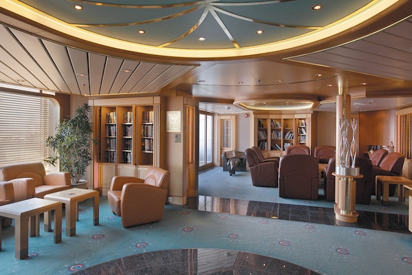 Image Enchantment of the Seas 16