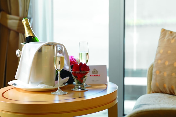 QV Champagne