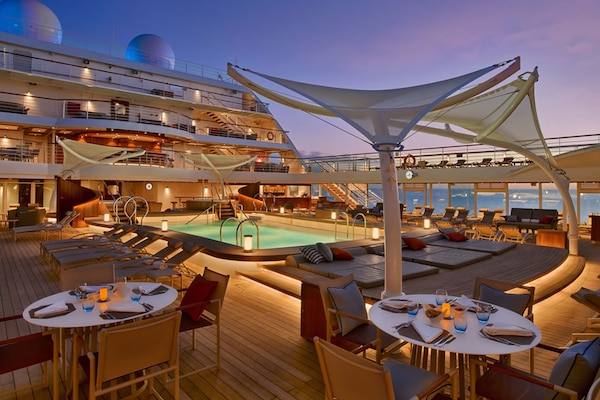 Image Seabourn Ovation 21