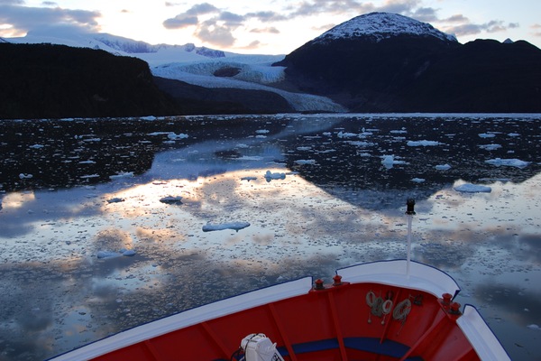 Kawesar_Fjord_Calvo