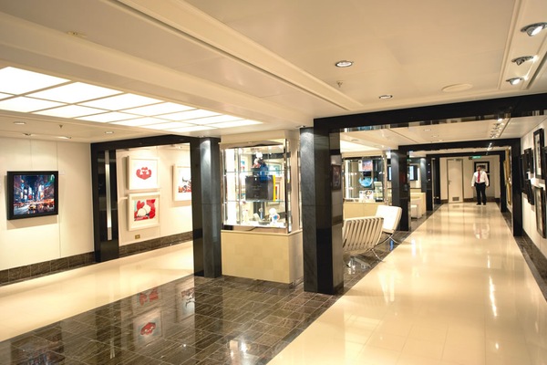 Azura Gallery