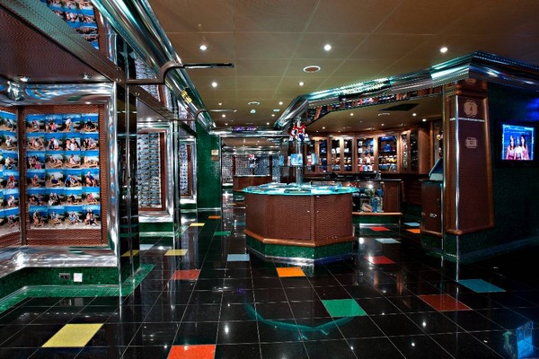 Image Carnival Glory 11