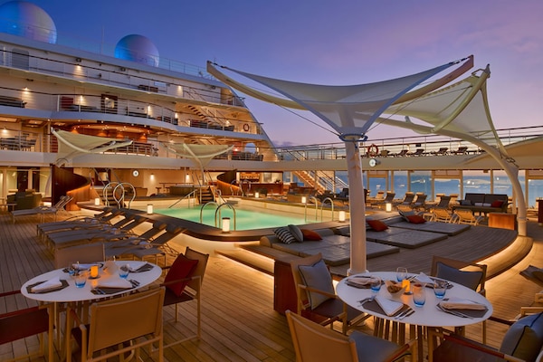 Image Seabourn Ovation 27