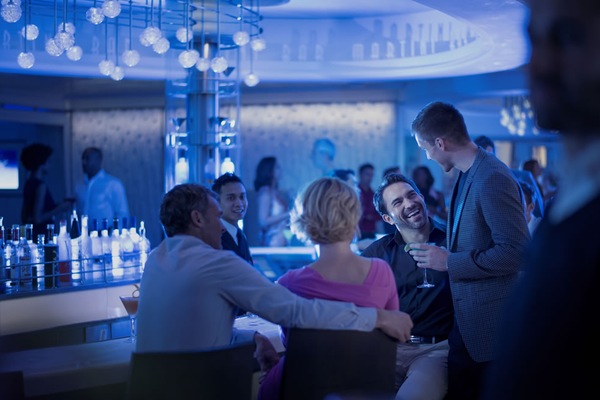 Image Celebrity Equinox 15