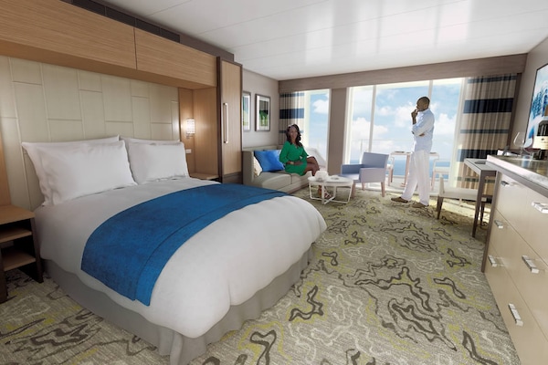 Image Ovation of the Seas 10