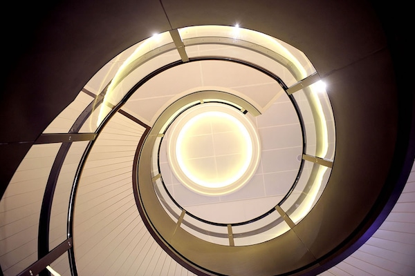 Britannia_Atrium_Stairwell