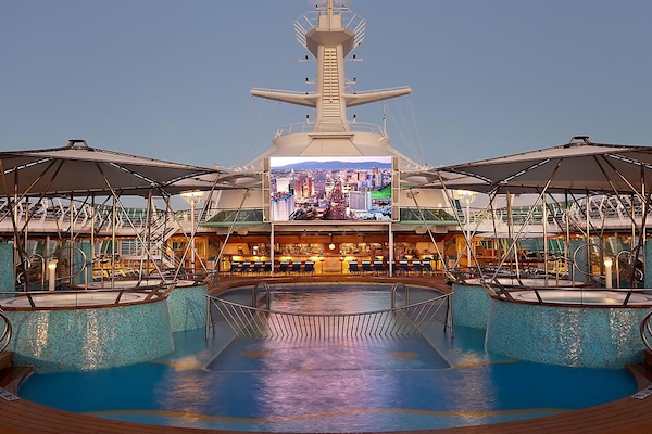 Image Explorer of the Seas 15