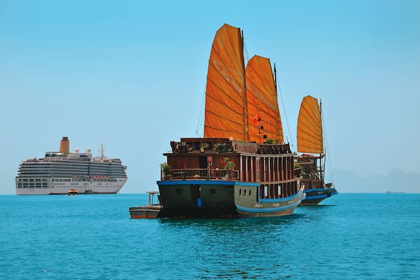 Arcadia_in_HalongBay