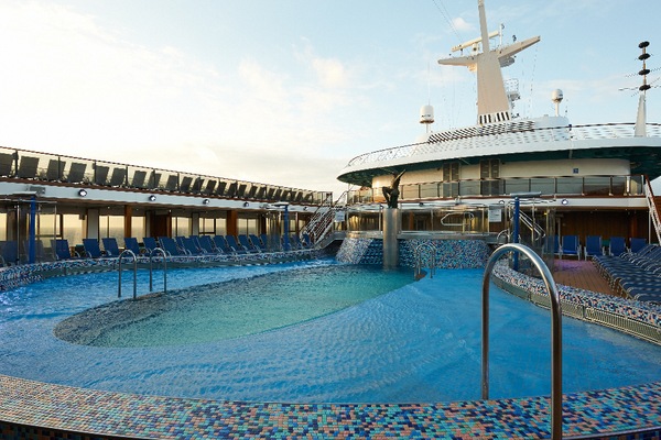 Image Carnival Pride 12