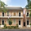 Garden District Hotel