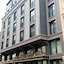 Lady Diana Hotel