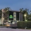 La Quinta Inn & Suites By Wyndham Plantation At Sw 6Th St
