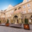 Coroana Hotel