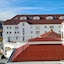 Dr. Holms Hotel