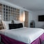 Kube Hotel  Paris