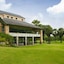 Lake View Resort & Golf Club