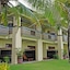 Sunny Paradise Resort