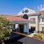 Best Western Valencia Six Flags Inn & Suites