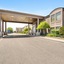 Days Inn & Suites By Wyndham Roseville Detroit Area