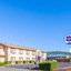 Econo Lodge Inn & Suites
