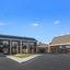 Clarion Pointe Near University