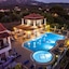 Makis Studios & Apartments
