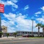 Econo Lodge Inn & Suites