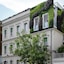 The B Place Hotel