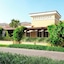 The Ritz-Carlton Abu Dhabi, Grand Canal