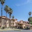 Quality Inn & Suites Bakersfield
