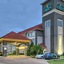 La Quinta Inn & Suites By Wyndham Tulsa Airpt   Expo Square