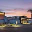 Courtyard By Marriott Fresno