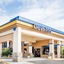 Days Inn By Wyndham Hendersonville