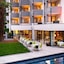 Flora Hotel & Suites