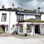 Dumbuck House Hotel
