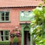 The Oak Tree Inn