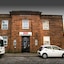 Oyo Gin House Hotel