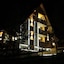 Villa Natural Wood