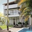 Balian Surf Villas
