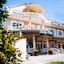 Bridge Hotel