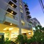 Flipper House Hotel