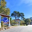 Bide-A-Wee Inn & Cottages