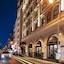 May De Ville Lakeside Hotel