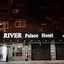 River Palace Hotel