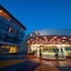 Toba Grand Hotel